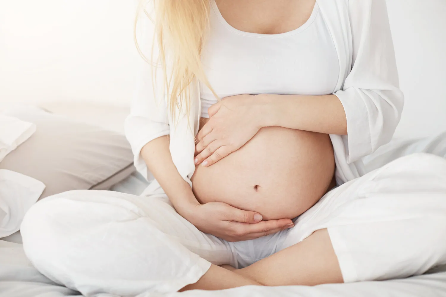 Nieregularny okres a ciąża. Czy jeśli okres jest nieregularny, trudniej jest zajść w ciążę?